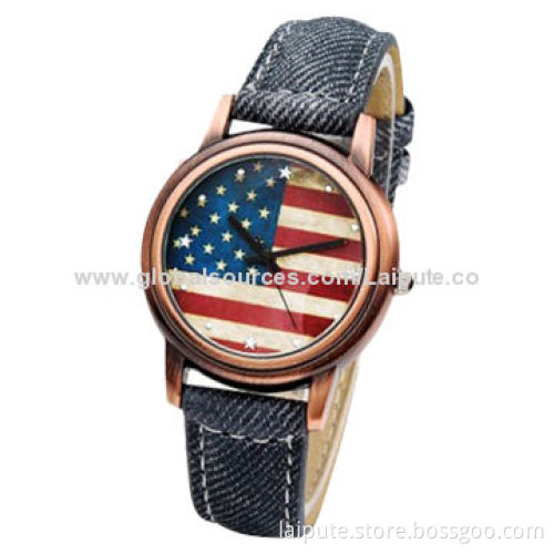 Fashionable Women's USA Flag Print Round Dial Analog Watch with PU Leather Band